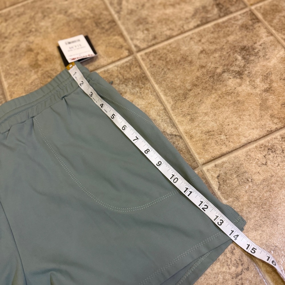 Cynthia Rowley Sage Green Activewear Shorts Drawstring Elastic Women Medium NWT - Picture 8 of 16